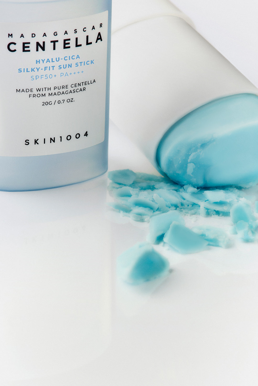 SKIN1004 Madagascar Centella Hyalu-Cica Silky-Fit Sun Stick SPF50+ 20g crumbled texture