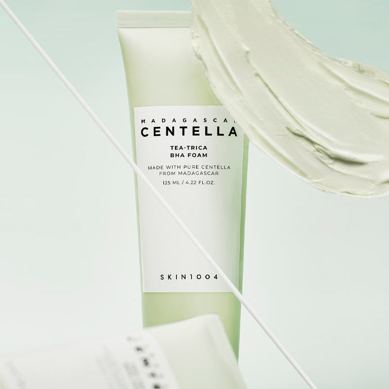 SKIN1004 Madagascar Centella Tea-Trica BHA Foam tube with foam texture
