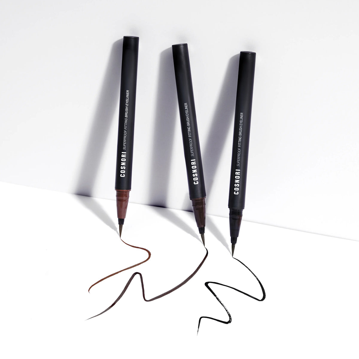 Superproof Fitting Brush Eyeliner
